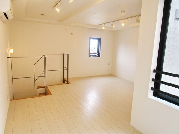 LEGALAND小山の物件内観写真